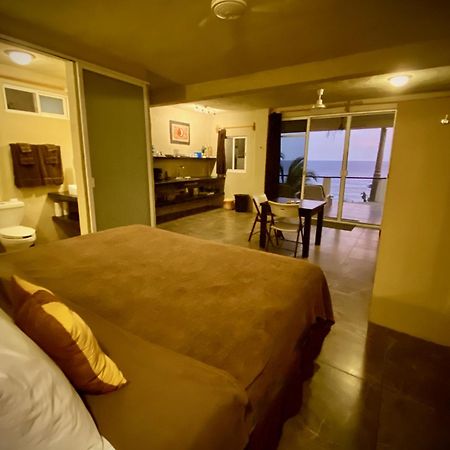 סיפוליטה Casablanca Guest House - Adults Only - Starlink Internet! מראה חיצוני תמונה